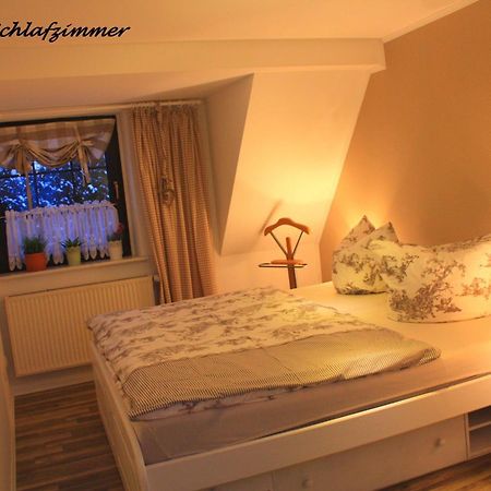 Romantik Landhaus Δρέσδη Δωμάτιο φωτογραφία