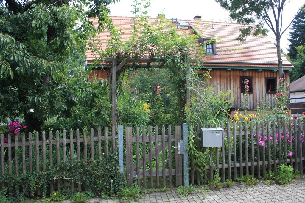 Romantik Landhaus Δρέσδη Εξωτερικό φωτογραφία