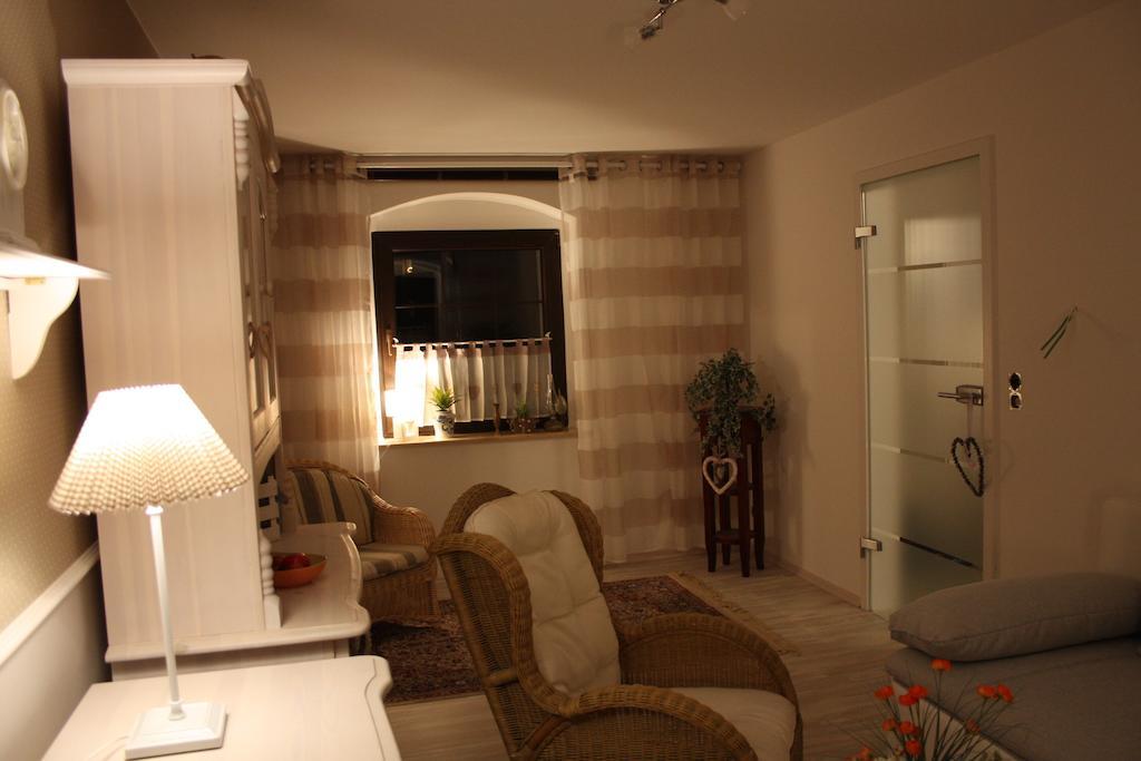 Romantik Landhaus Δρέσδη Δωμάτιο φωτογραφία