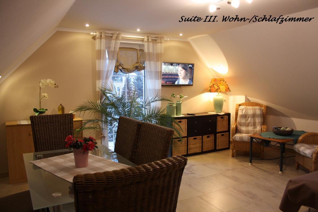 Romantik Landhaus Δρέσδη Δωμάτιο φωτογραφία